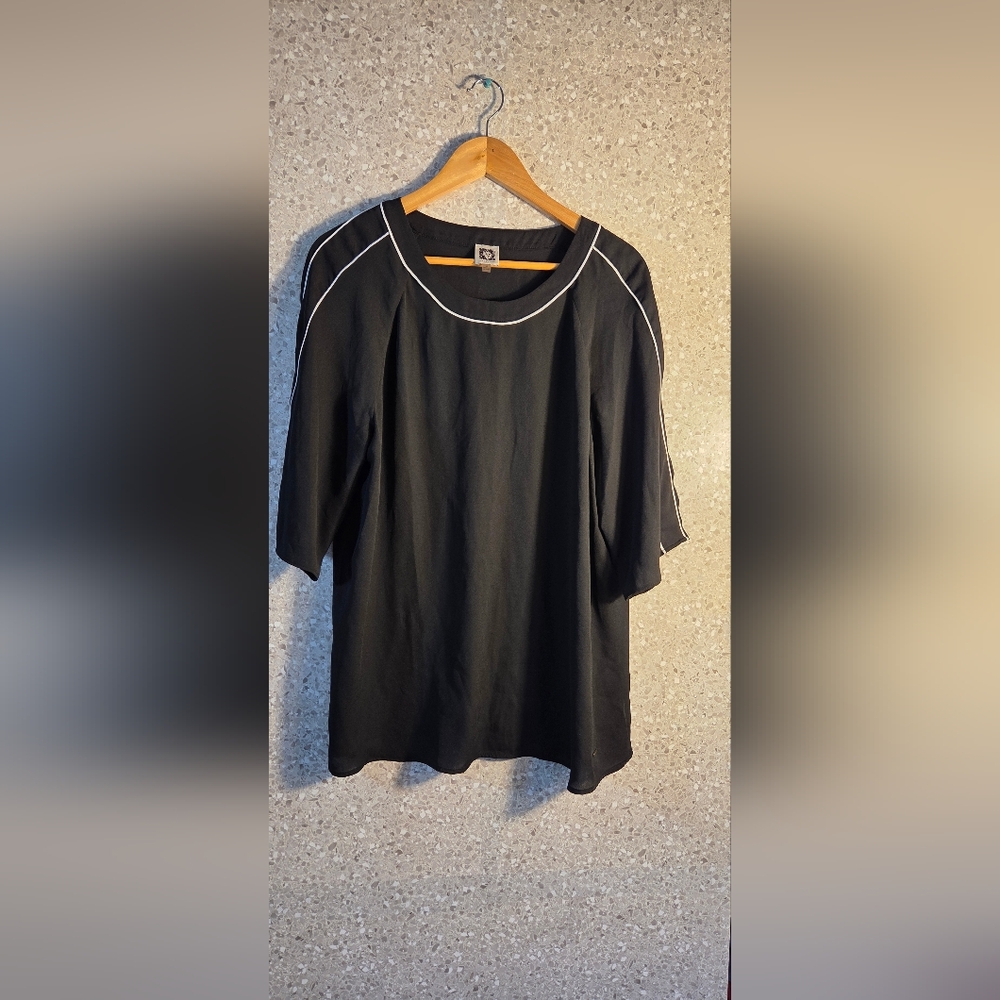 Anne Klein Black Long Sleeve Top with White Accents